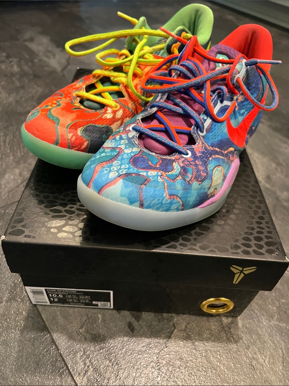 Kobe VII Protro basketball shoes